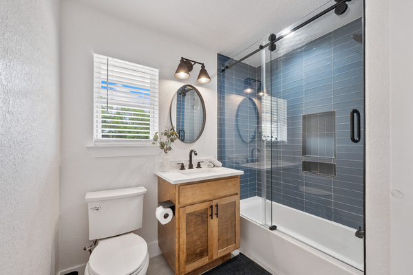 Superior Ballard bathroom remodel in WA near 98117