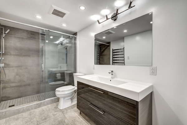 High end Shoreline bathroom remodel in WA near 98133