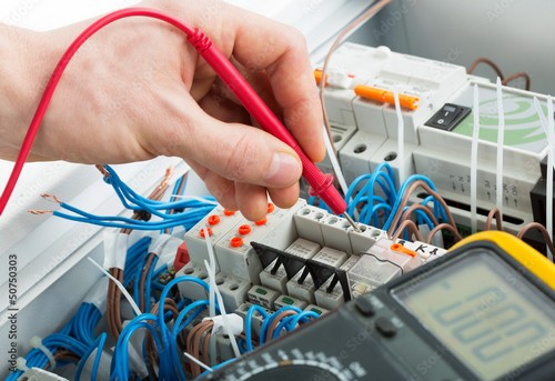 Expert King County electrician in WA near 98004