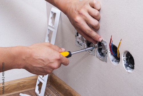 Affordable Dupont electricians in WA near 98327