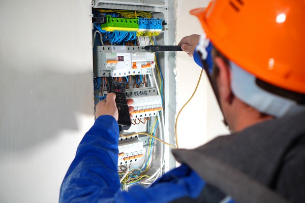 Ballard electrical panels wiring maintenance in WA near 98117