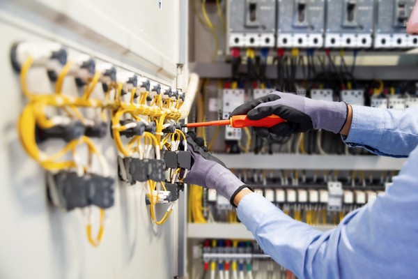 Ft Lewis electrical panels wiring maintenance in WA near 98433